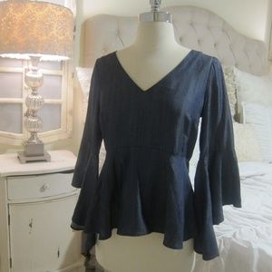Gorgeous White House Black Market Blouse